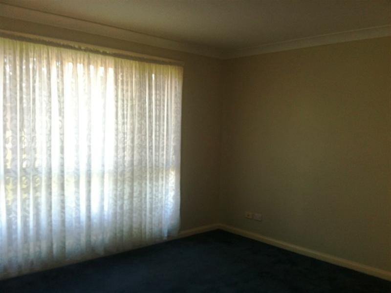 35 Robinia Way, Worrigee NSW 2540