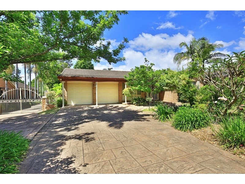 8 Woorin Close, Bomaderry NSW 2541