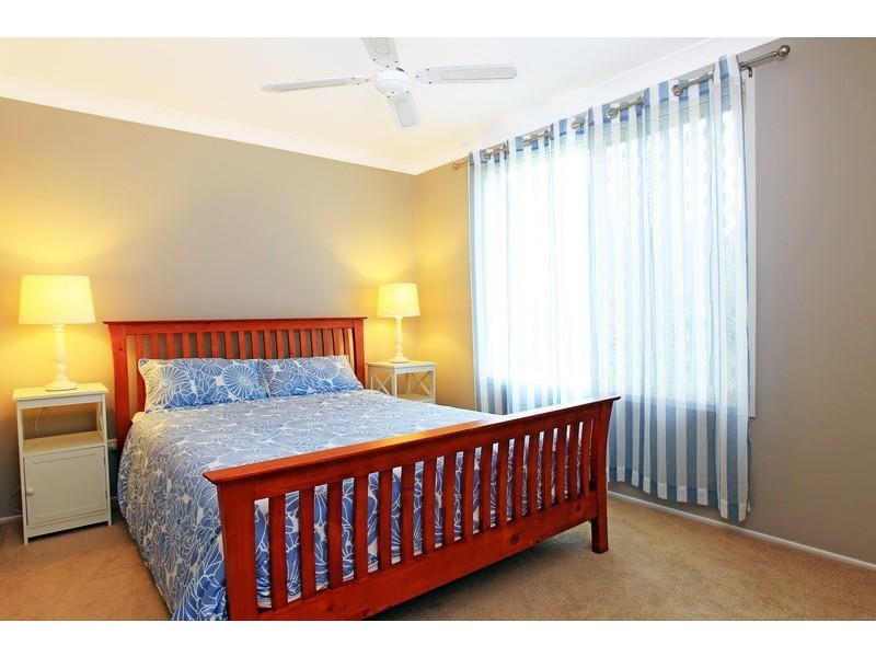 8 Woorin Close, Bomaderry NSW 2541