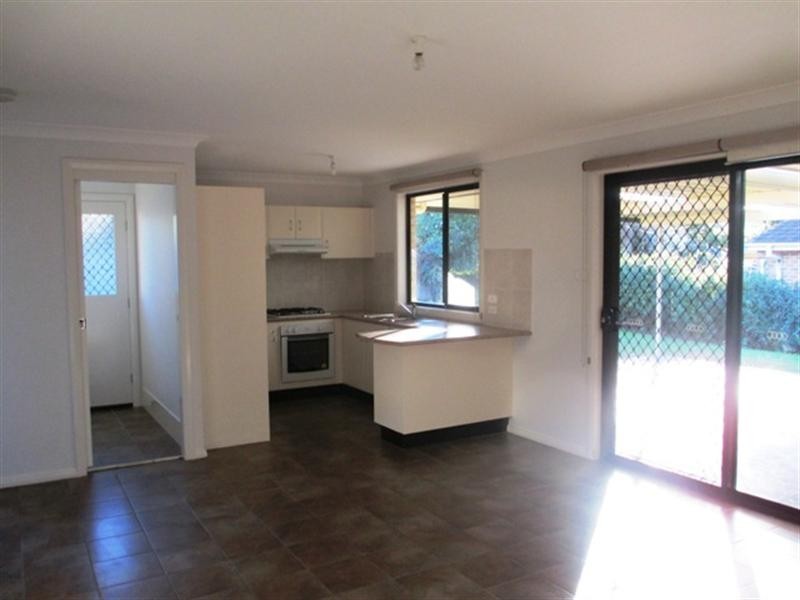 63 Meroo Road, Bomaderry NSW 2541