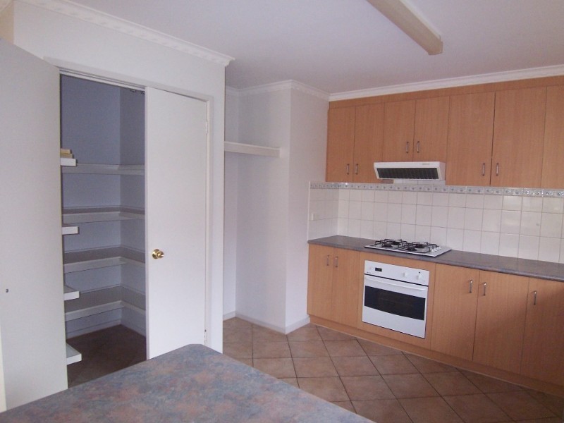 12 Sunset Boulevard, Spring Gully VIC 3550