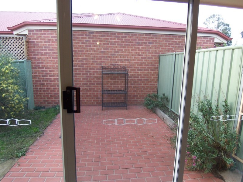 12 Sunset Boulevard, Spring Gully VIC 3550