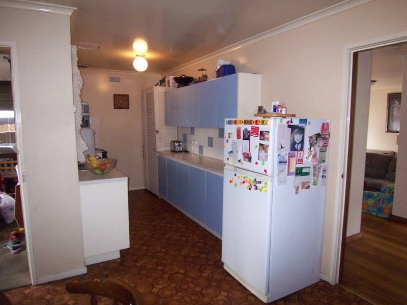 36 Derwent Drive, Long Gully VIC 3550