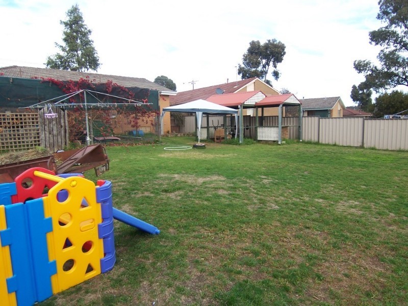 36 Derwent Drive, Long Gully VIC 3550