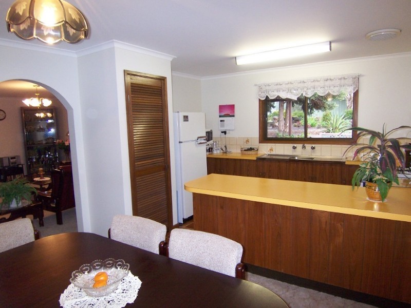 67 Gill Avenue, California Gully VIC 3556