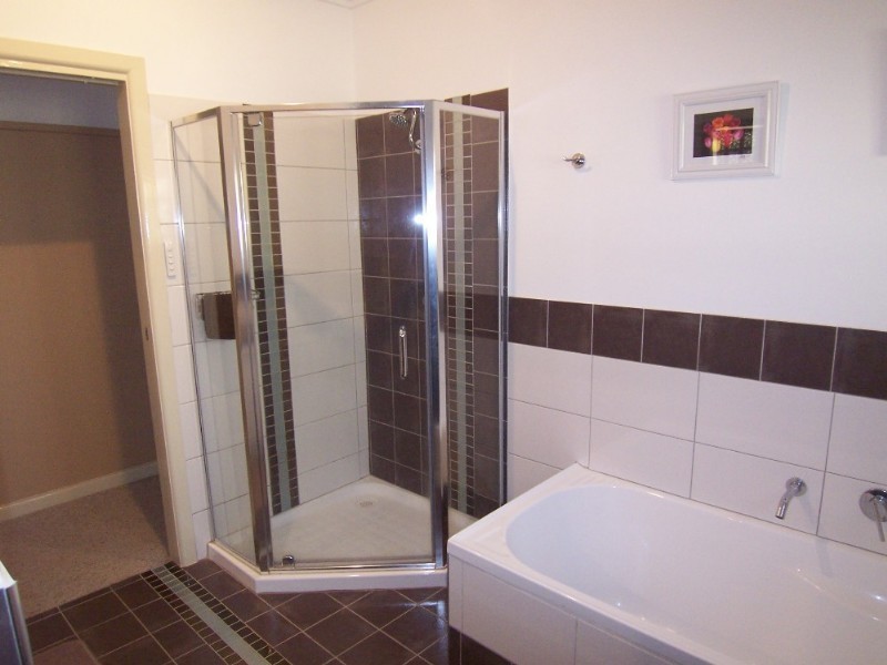 2 Carter Street, Flora Hill VIC 3550