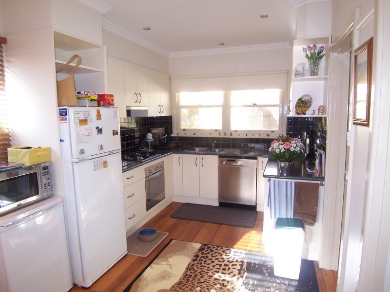 2 Carter Street, Flora Hill VIC 3550