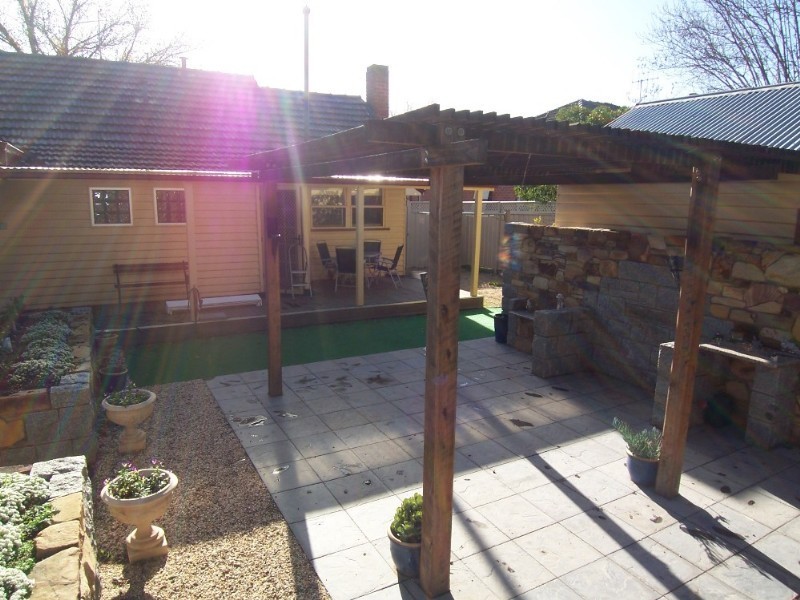 2 Carter Street, Flora Hill VIC 3550