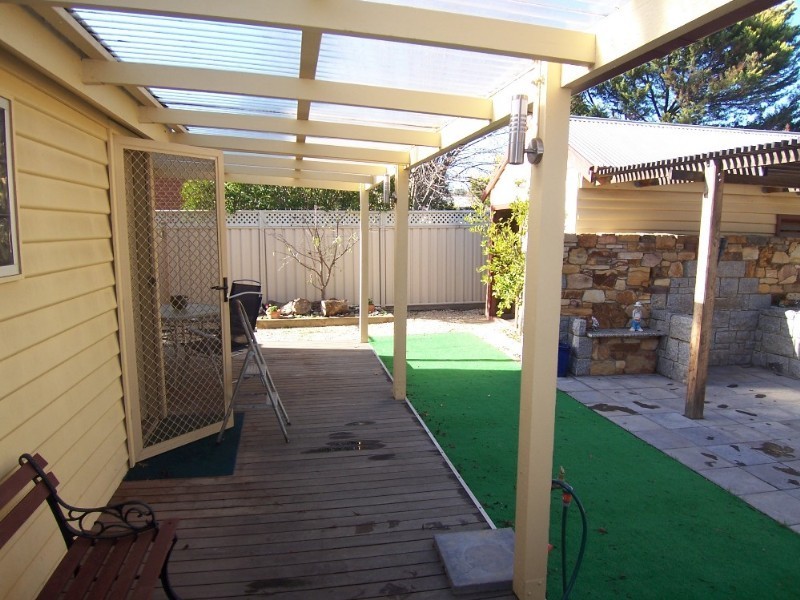 2 Carter Street, Flora Hill VIC 3550