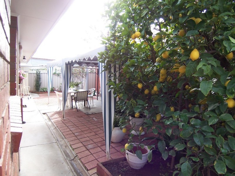 1/49 Sternberg Street, Kennington VIC 3550