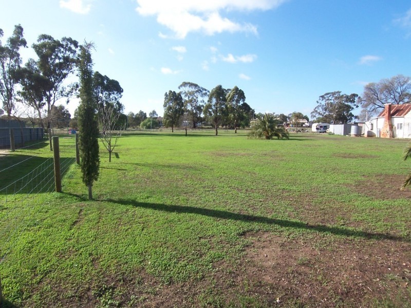 15 Belmont, Inglewood VIC 3517