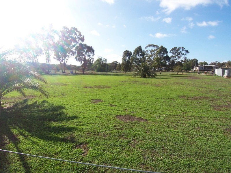 15 Belmont, Inglewood VIC 3517
