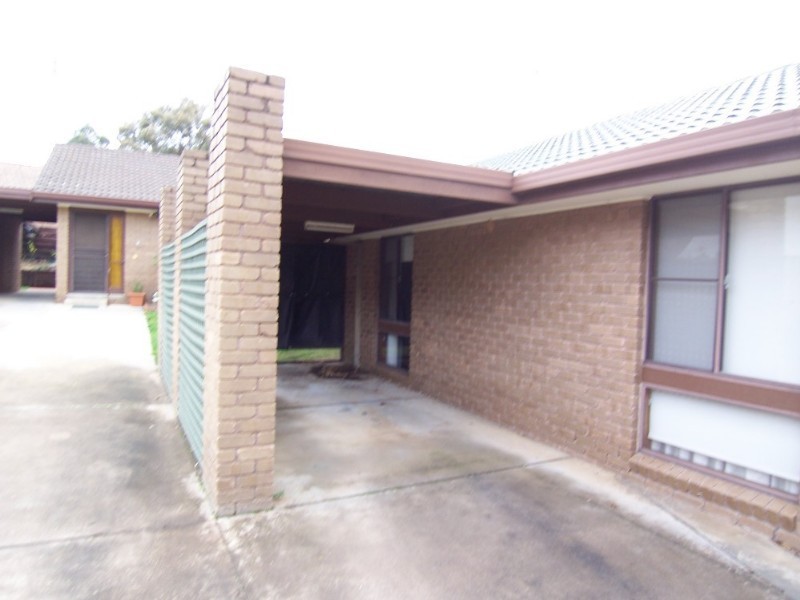 10 Sharon Street, Flora Hill VIC 3550