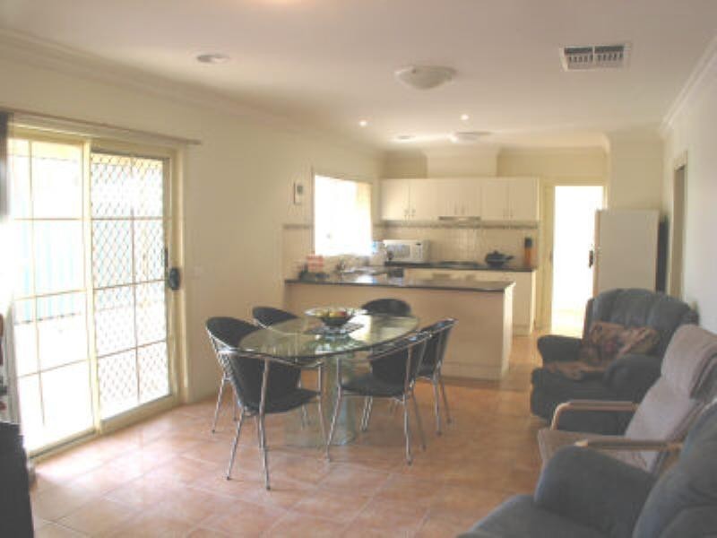 4 Cassandra Crescent, Epsom VIC 3551