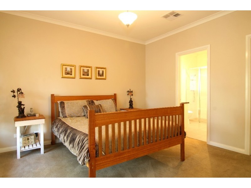 806 Strathfieldsaye Road, Bendigo VIC 3550