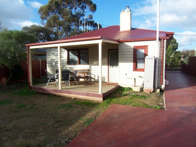 40 Havlin Street West, Flora Hill VIC 3550