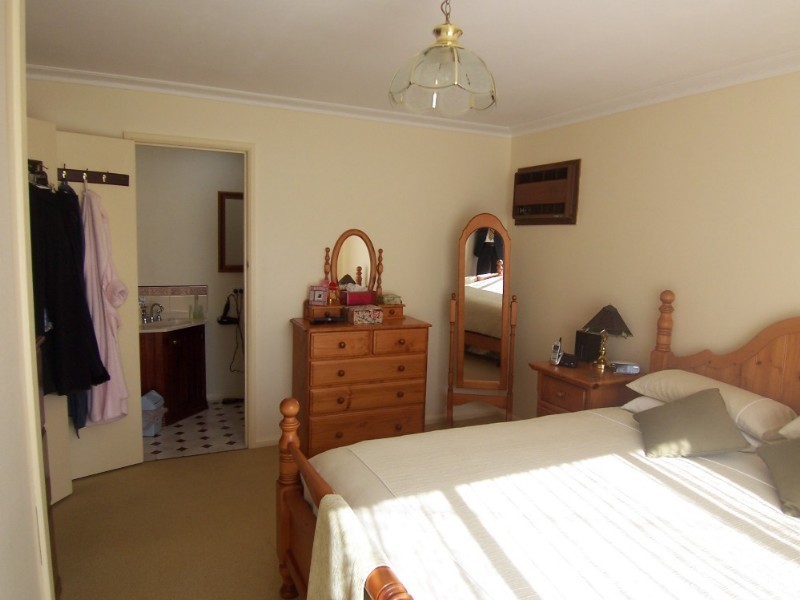 23 Wallaby Avenue, Kangaroo Flat VIC 3555