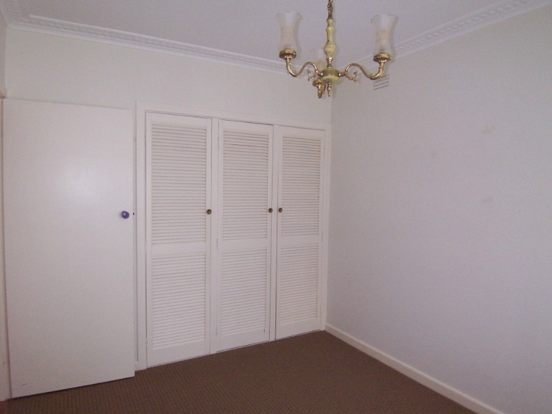 36 Steane Street, Kennington VIC 3550