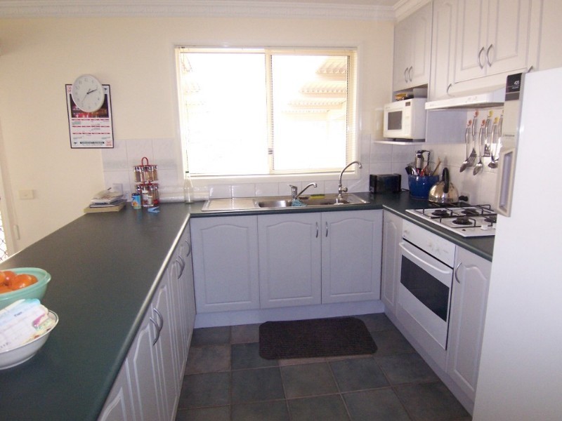 9 Penzance Avenue, Golden Square VIC 3555