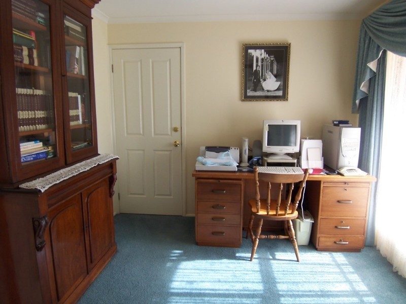 9 Penzance Avenue, Golden Square VIC 3555