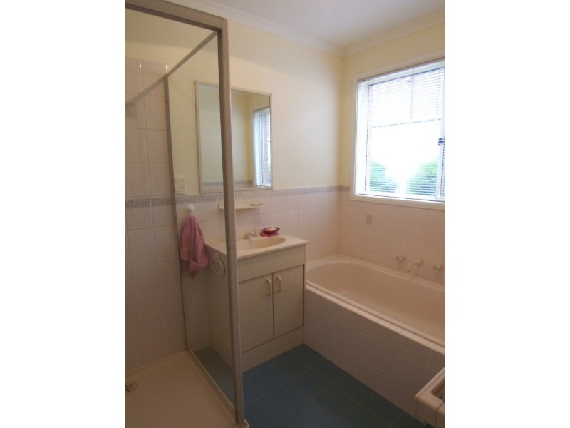 9 Penzance Avenue, Golden Square VIC 3555