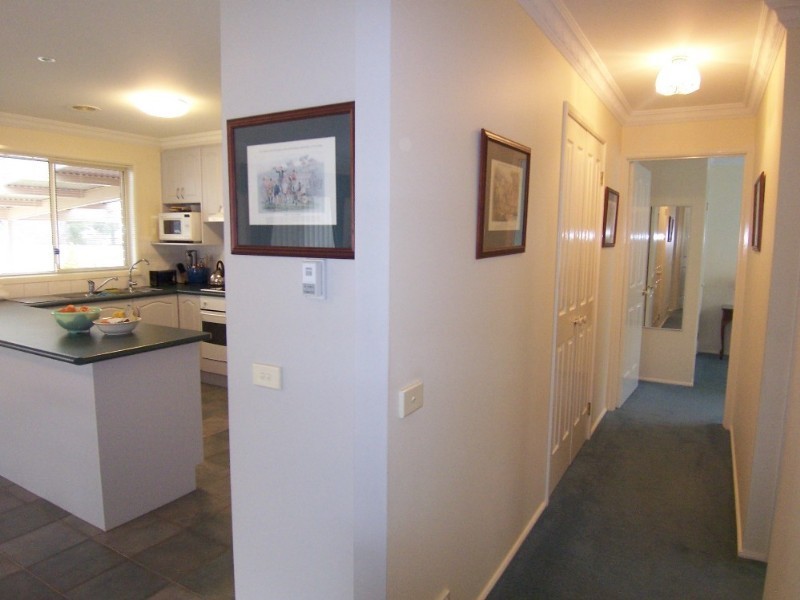 9 Penzance Avenue, Golden Square VIC 3555