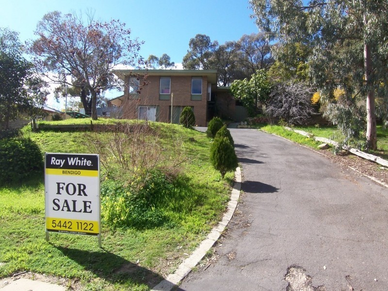 57 Race Street, Flora Hill VIC 3550