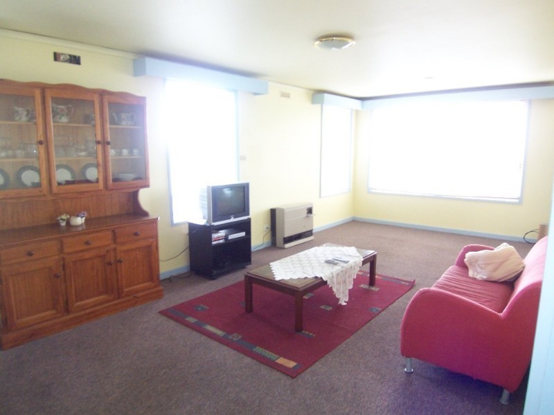 57 Race Street, Flora Hill VIC 3550