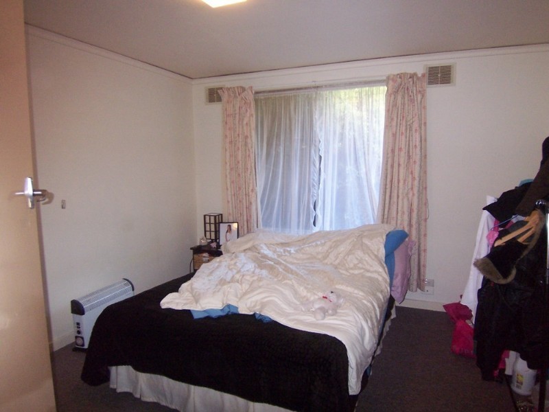 57 Race Street, Flora Hill VIC 3550