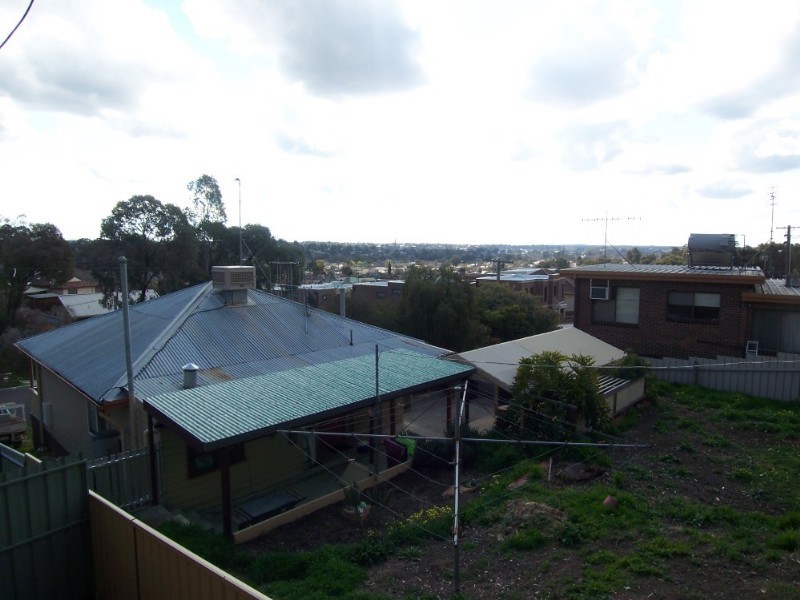 57 Race Street, Flora Hill VIC 3550