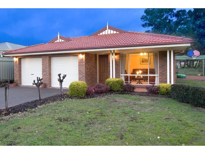 7 Barwon Drive, Strathdale VIC 3550