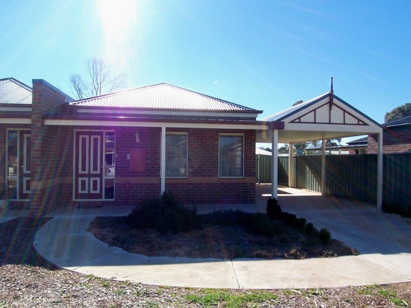 15 Chantelle Court, Kangaroo Flat VIC 3555