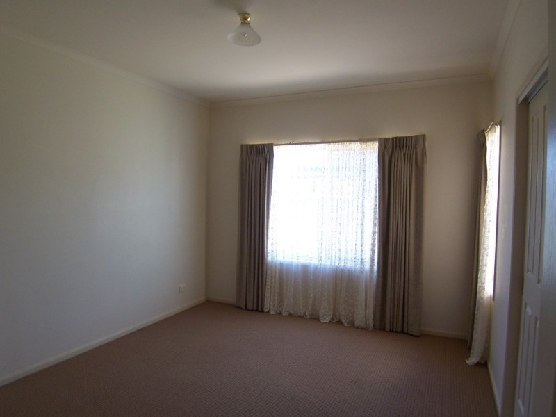 15 Chantelle Court, Kangaroo Flat VIC 3555