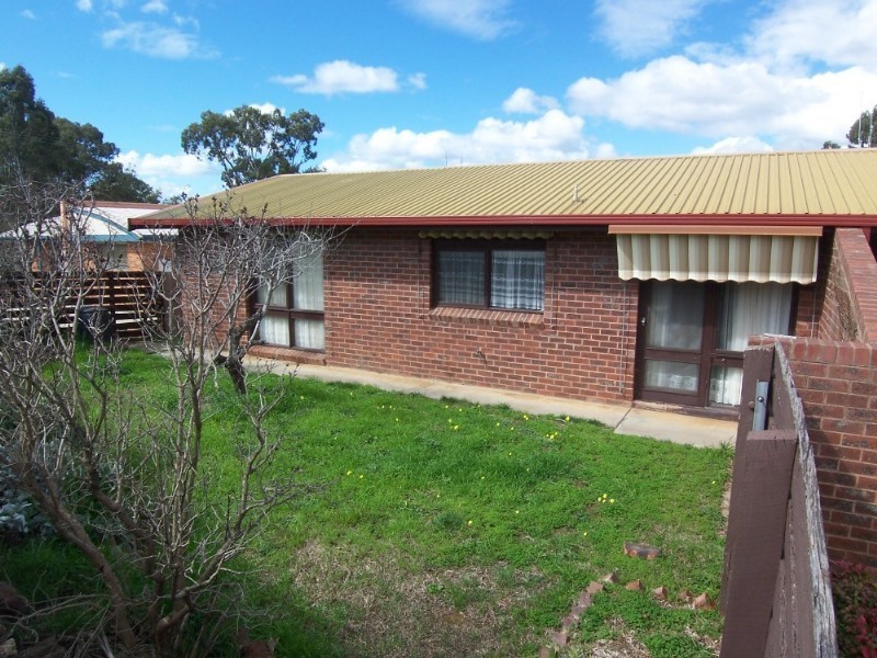 1/127 MacKenzie St West, Golden Square VIC 3555