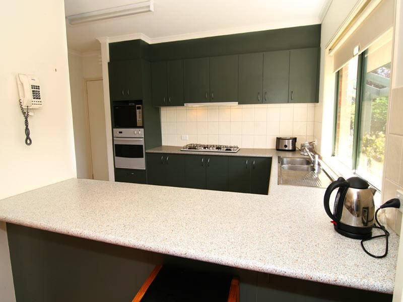 13 Bourke Drive, Strathdale VIC 3550