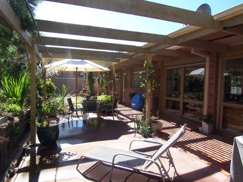 64 Race Street, Flora Hill VIC 3550