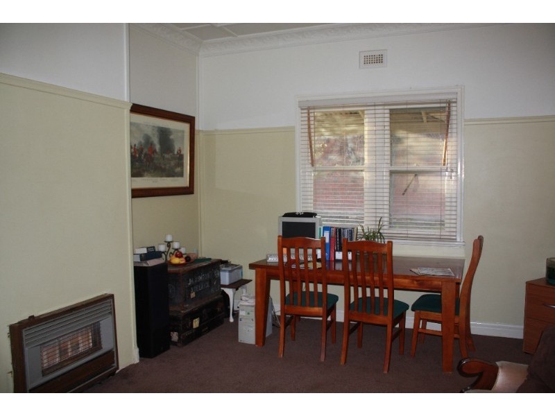 18 Bright Street, Quarry Hill VIC 3550