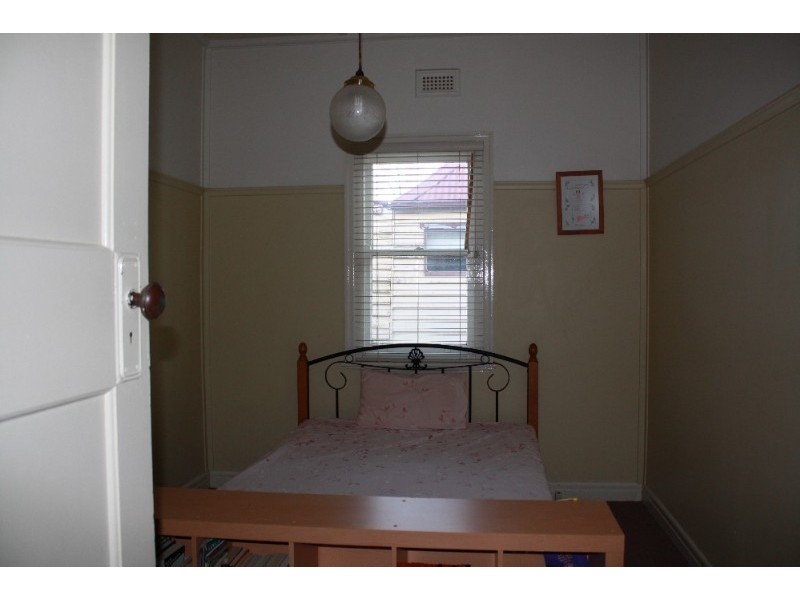 18 Bright Street, Quarry Hill VIC 3550