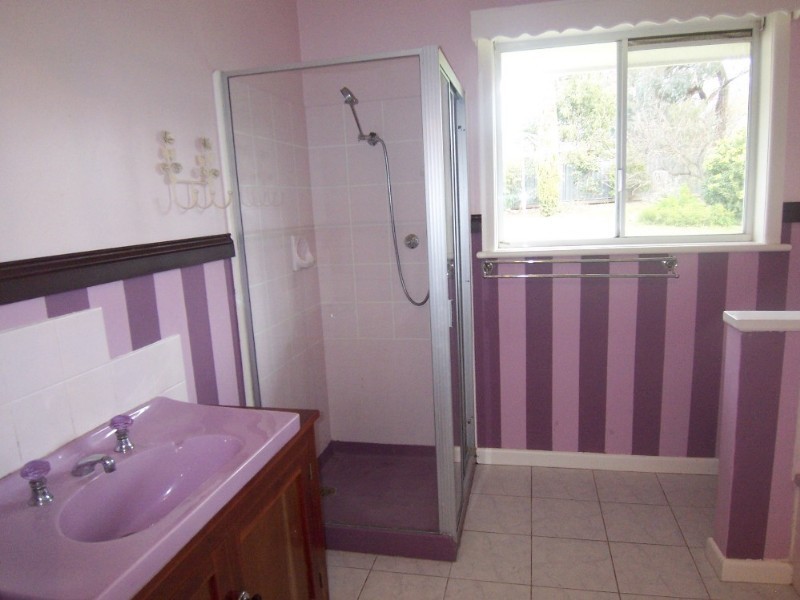 36 Steane Street, Kennington VIC 3550