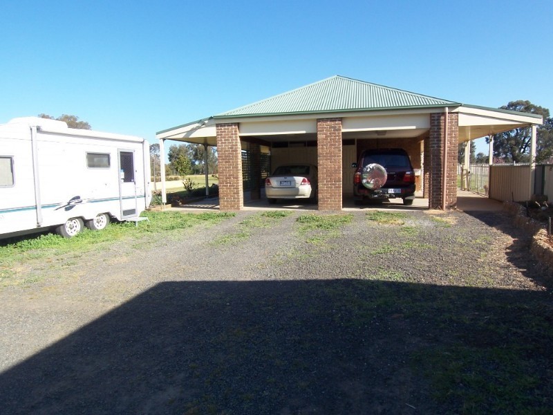 21 Glendale Drive, Bagshot VIC 3551