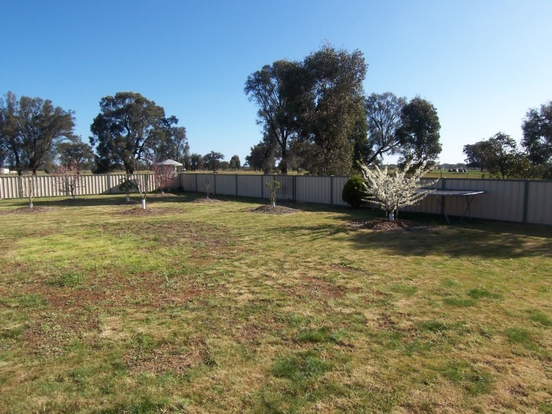 21 Glendale Drive, Bagshot VIC 3551