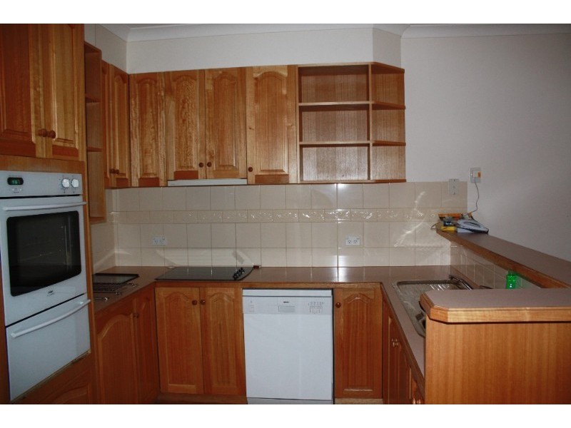 2/100 St Aidans Road, Kennington VIC 3550