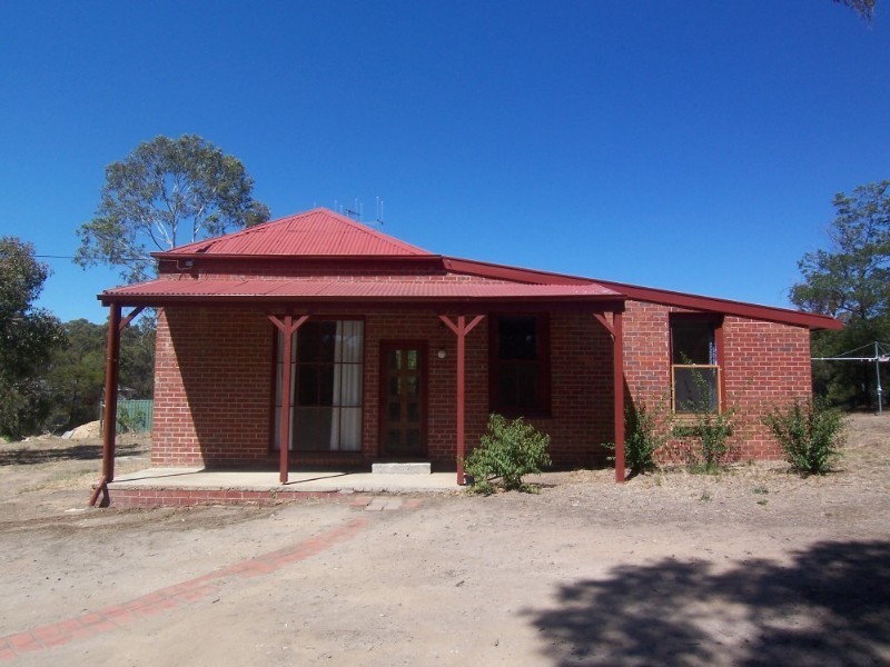 35 Greenwood Drive, Strathdale VIC 3550