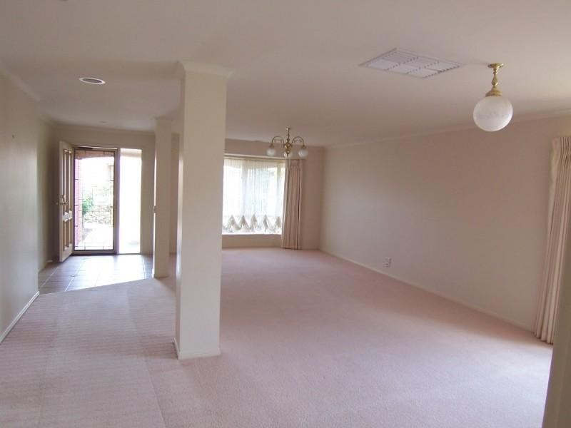 2 Centaur Close, Bendigo VIC 3550