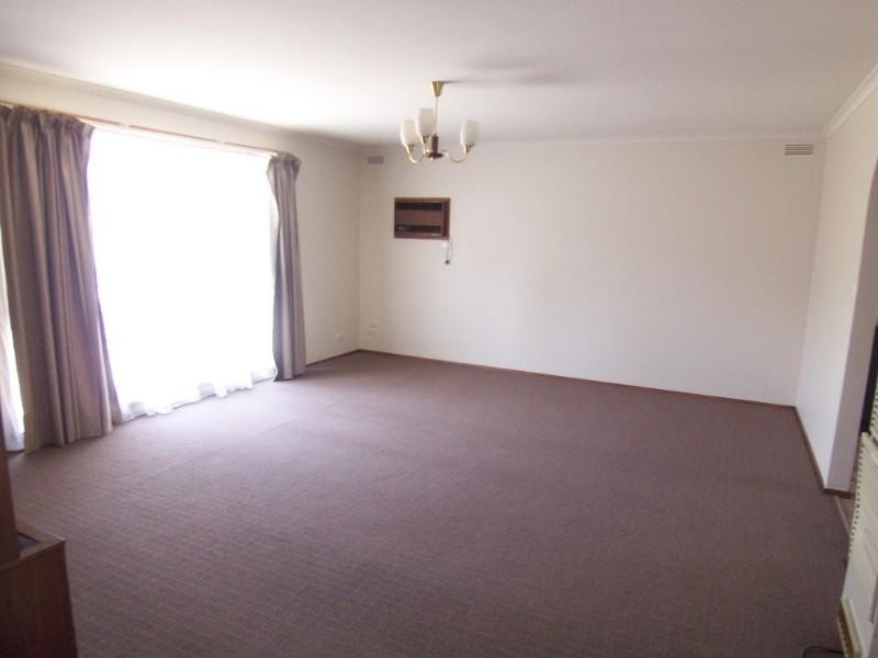 2/80 Lowndes Street, Kennington VIC 3550