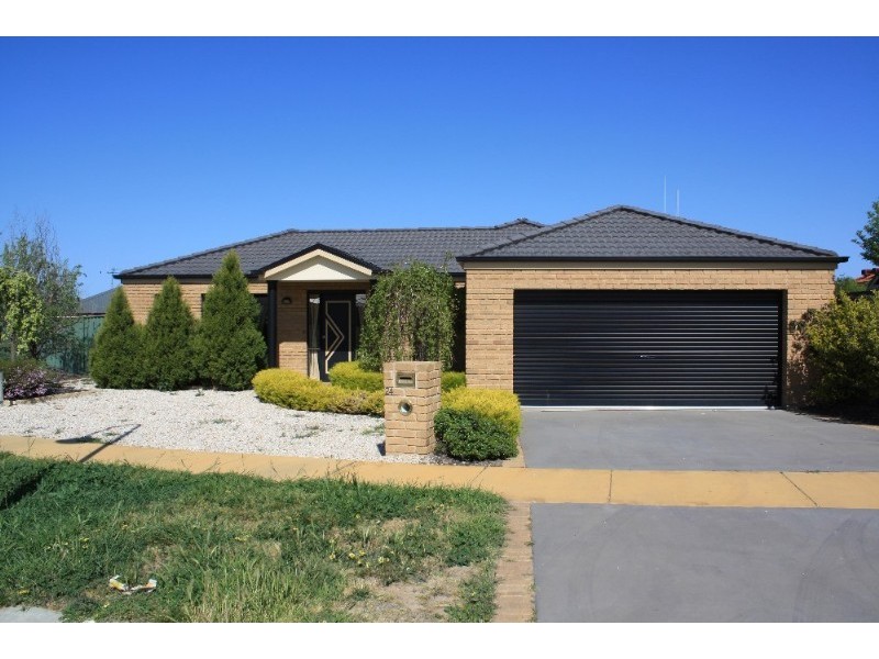 24 Brentwood Drive, Strathfieldsaye VIC 3551