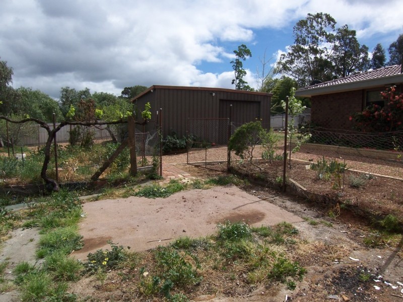 9 Kirkwood Road, Eaglehawk VIC 3556