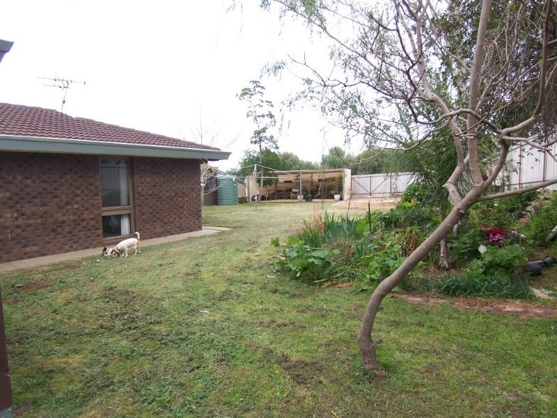 9 Kirkwood Road, Eaglehawk VIC 3556