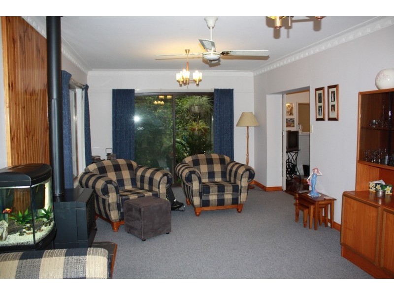 14 Nelson Street, California Gully VIC 3556