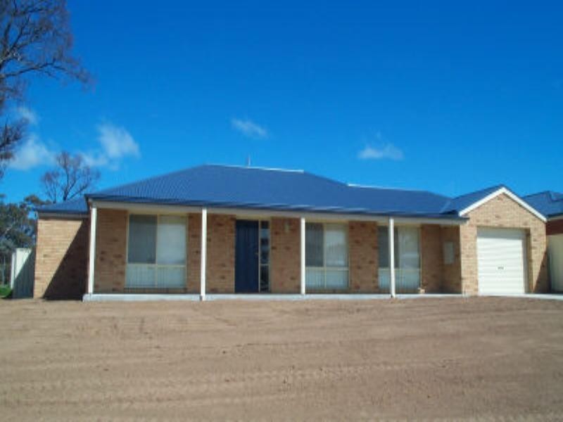 151 Olympic Parade, Kangaroo Flat VIC 3555